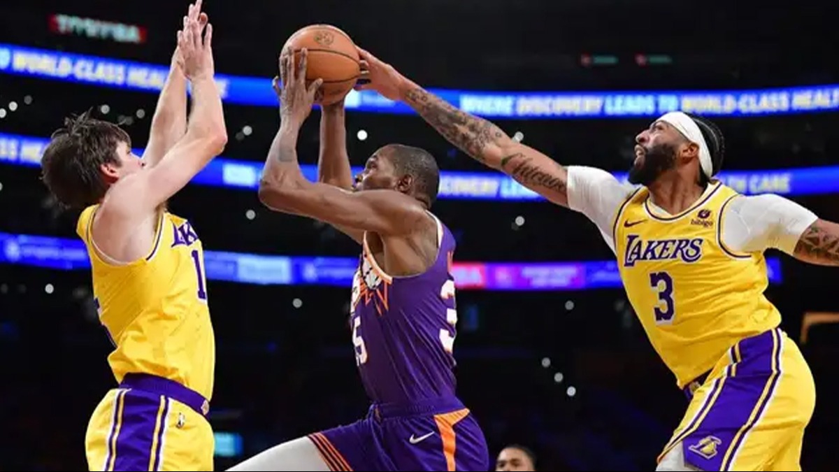 Anthony Davis, Phoenix'e acmad