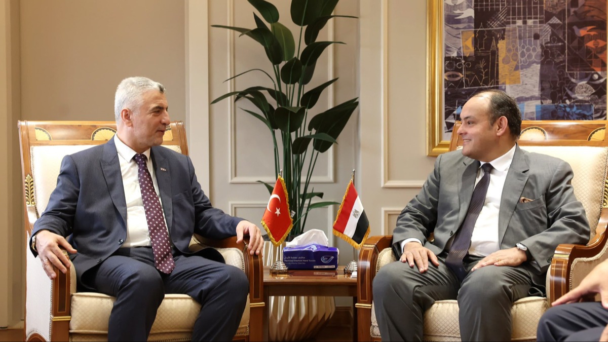 Msrl mevkidayla gren Bakan Bolat: Trkiye ve Msr nemli g merkezleridir