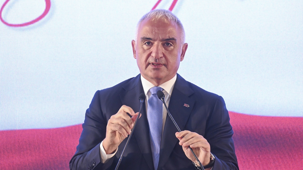 Bakan Ersoy'dan 29 Ekim Cumhuriyet Bayram mesaj: Cumhuriyet bizim iin var olma mcadelesidir
