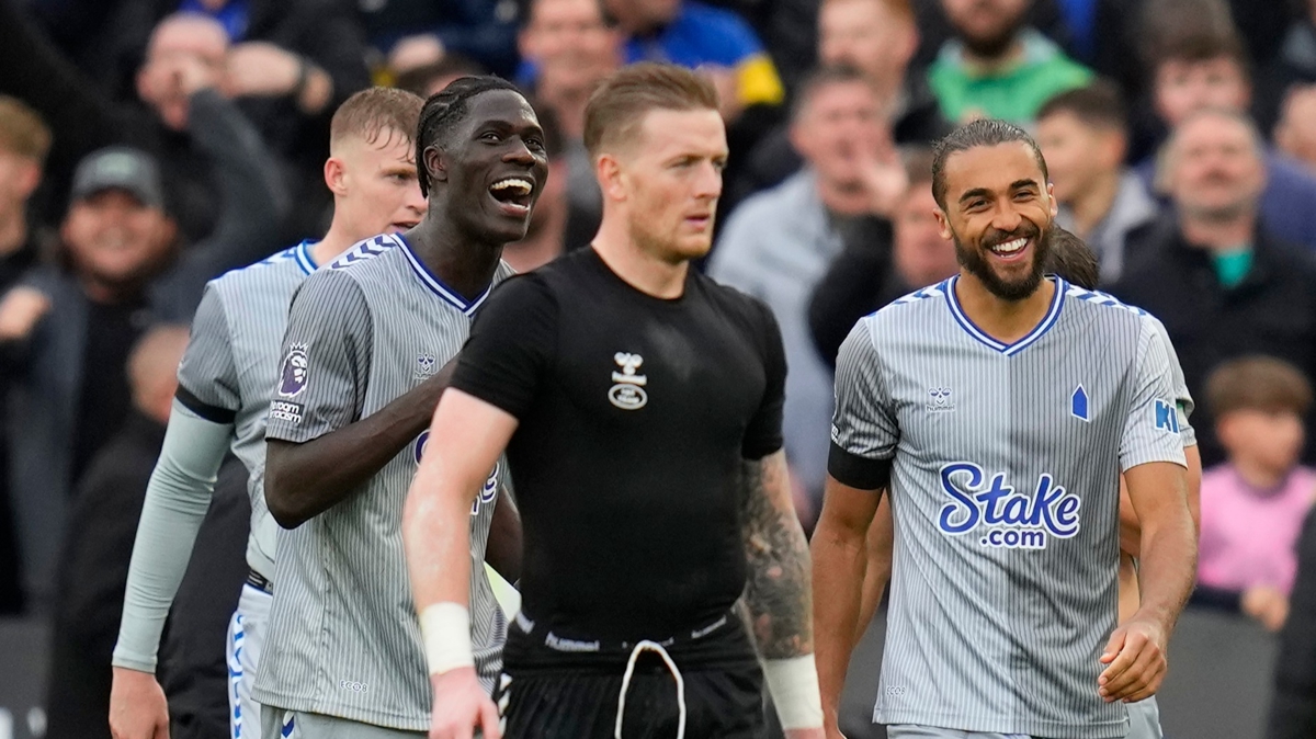 Everton, West Ham'ı deplasmanda devirdi!