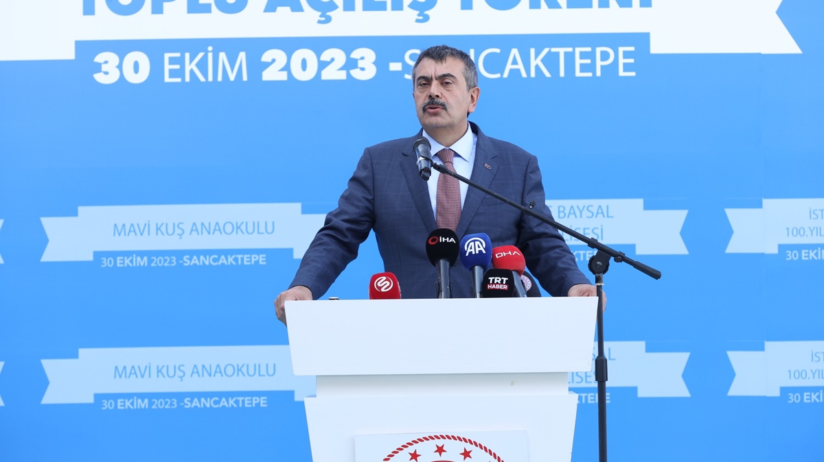 Bakan Tekin: zel okullarda alan retmenlerin sorunlarn gndeme getirdim, zeceiz