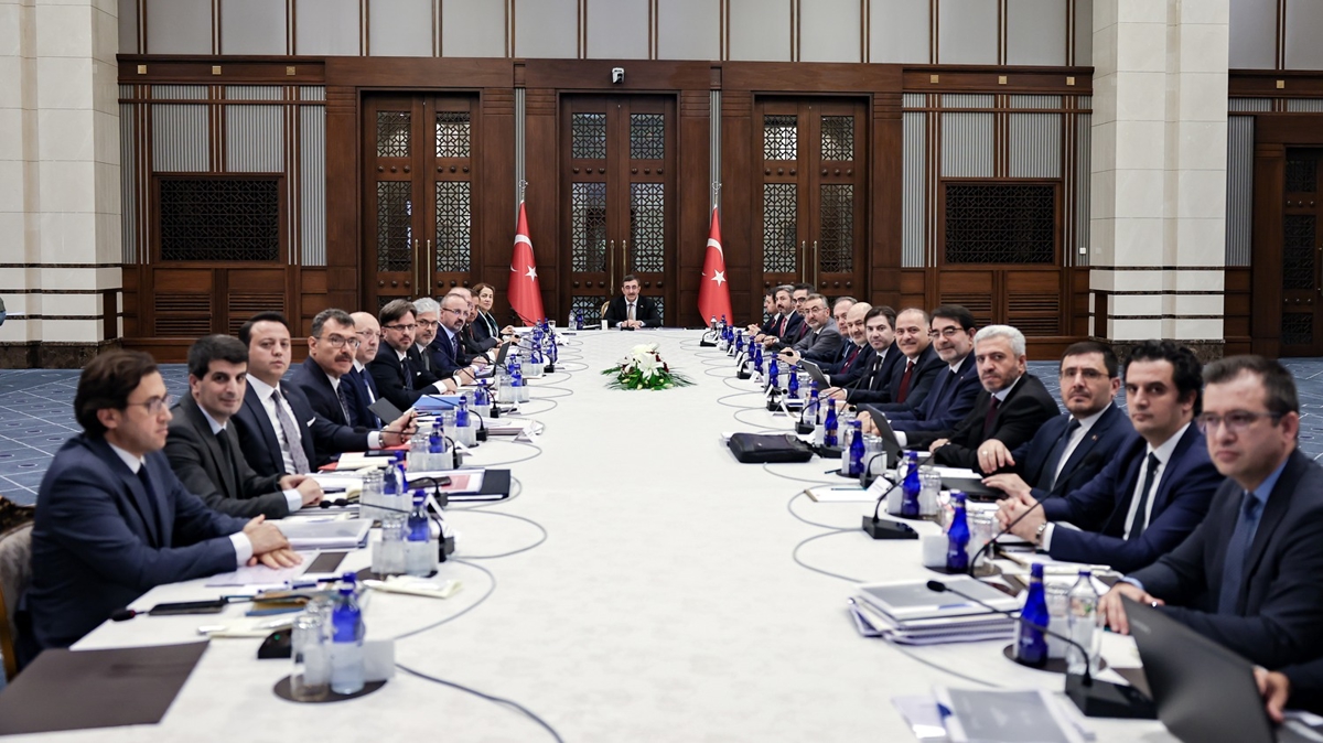 Cumhurbakan Yardmcs Ylmaz: Teknoloji ekosistemimizi gelitirecek dier alanlarda da yeni eylemler hayata geireceiz