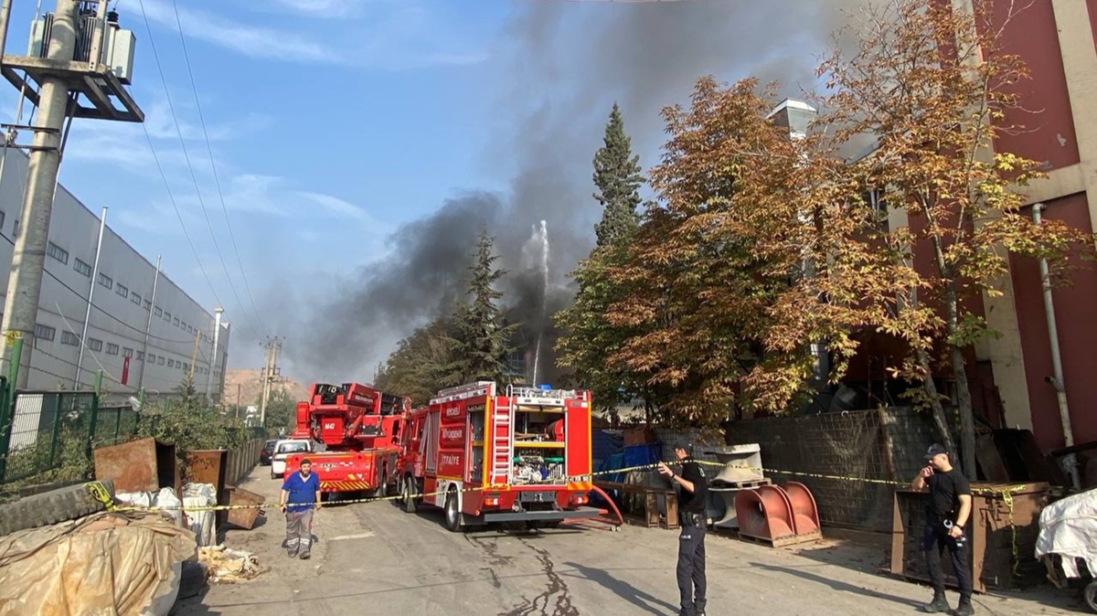Kocaeli'de plastik fabrikasnda yangn: Yarallar var