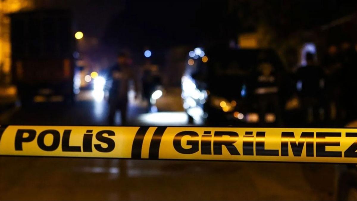 Psikolojik rahatsızlığı bulunan kişi,  önce eşini sora kendini vurdu