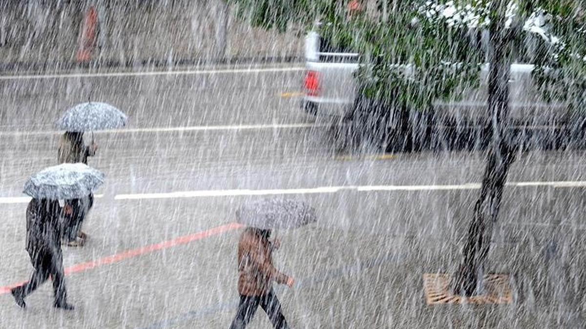 Bu illere dikkat! Meteoroloji'den sağanak uyarısı