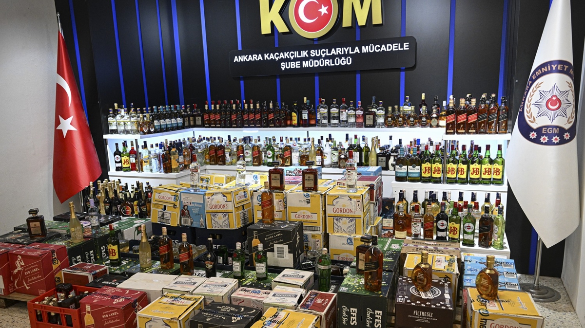 Ankara'da bir eğlence merkezine operasyon: Binlerce kaçak içki ele geçirildi
