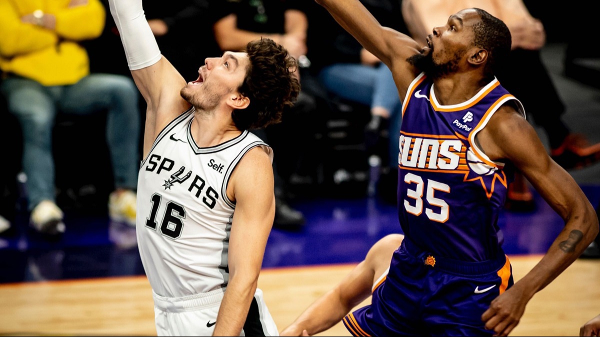 Cedi Osman'n saylar San Antonio Spurs'a galibiyeti getirdi