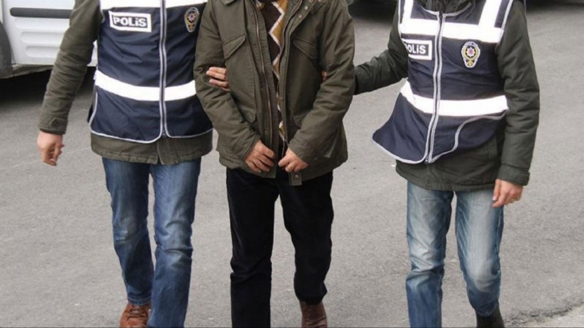 Durdurulan araçta 1 kilo kokain yakalandı