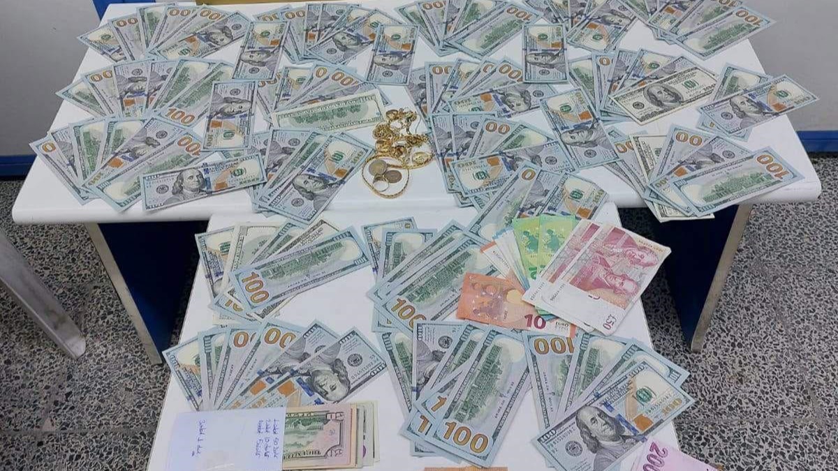 ''Polisim'' diyerek dolandrmt: Tutukland 