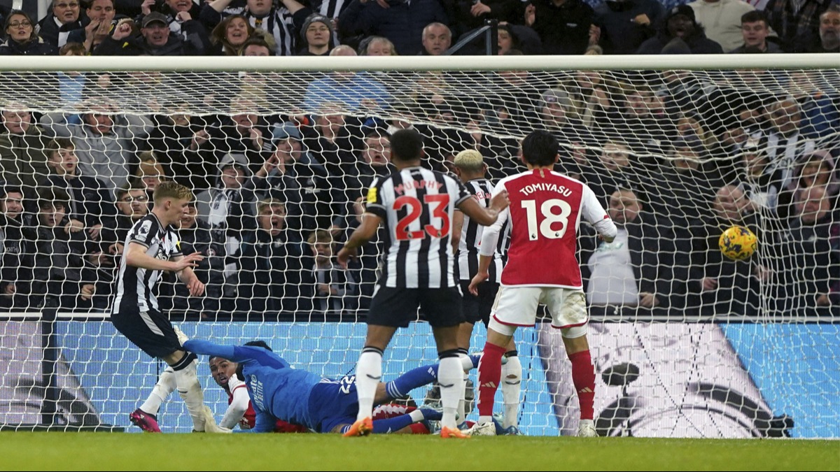 Newcastle, Arsenal'i tek golle ykt