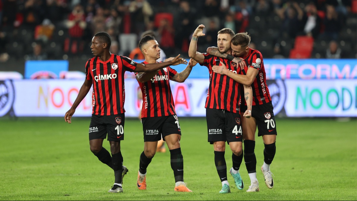 Gaziantep FK, aykur Rizespor engelini 2 golle at