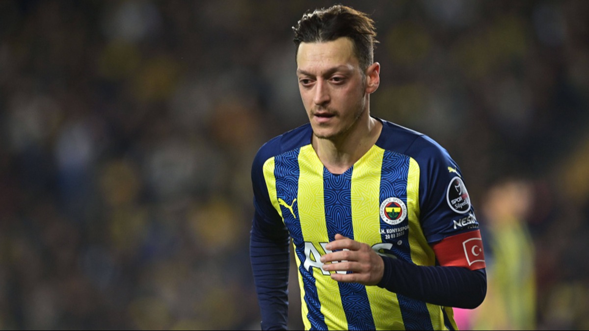 Mesut zil'in babasndan milli takm itiraf! ''Onu ben ikna ettim''