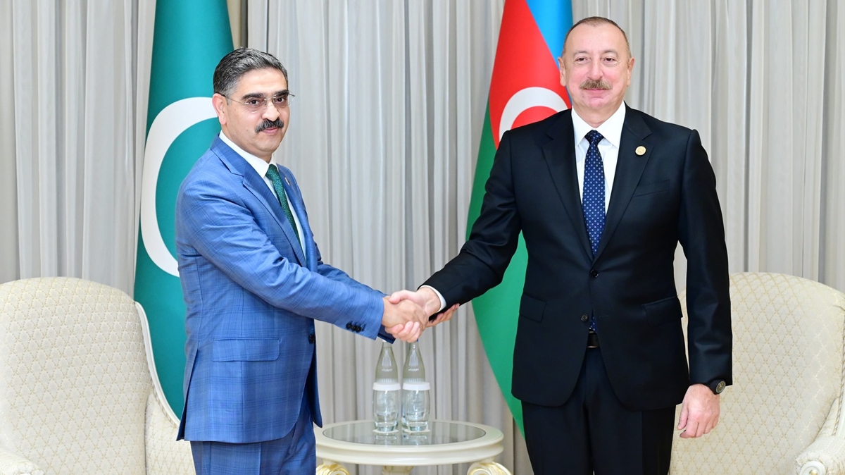 Anvarul Hak Kakar, Azerbaycan Cumhurbaşkanı Aliyev ile bir araya geldi
