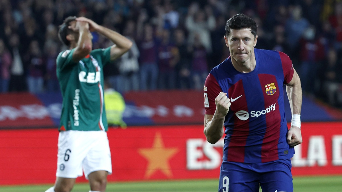 Barcelona, Lewandowski ile 3 puan ald