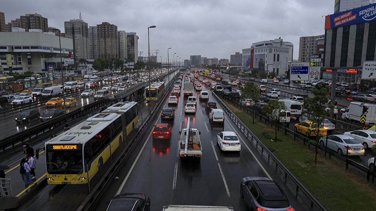 stanbul'da trafik younluu yzde 83'e ulat 