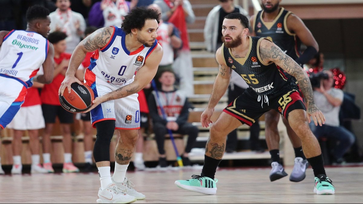 Anadolu Efes, Monaco'da galip!
