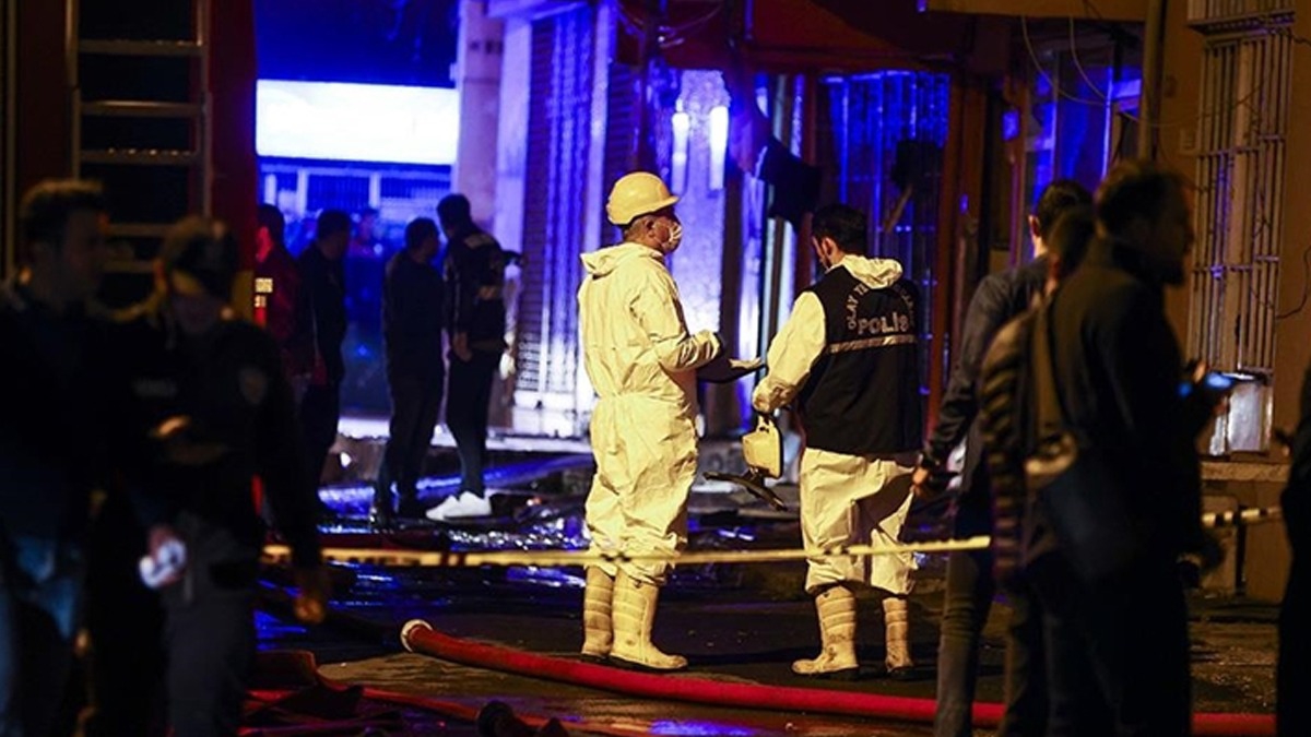 Taksicinin pheli lm: Silahla vurulmu halde bulundu