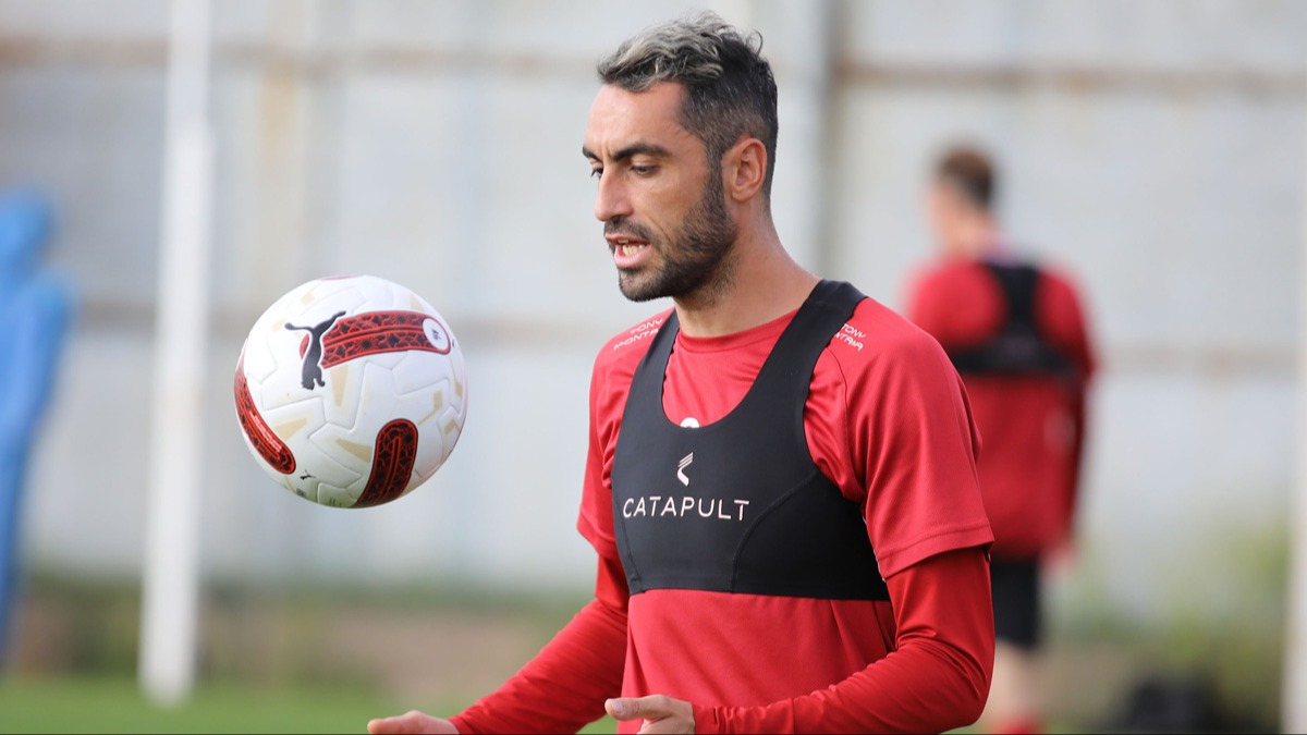 smi Galatasaray ile anlyordu, yant geldi!