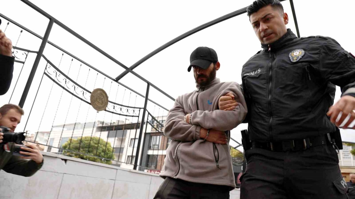 Park halindeki aralarn lastiklerini patlatan pheli adileyede
