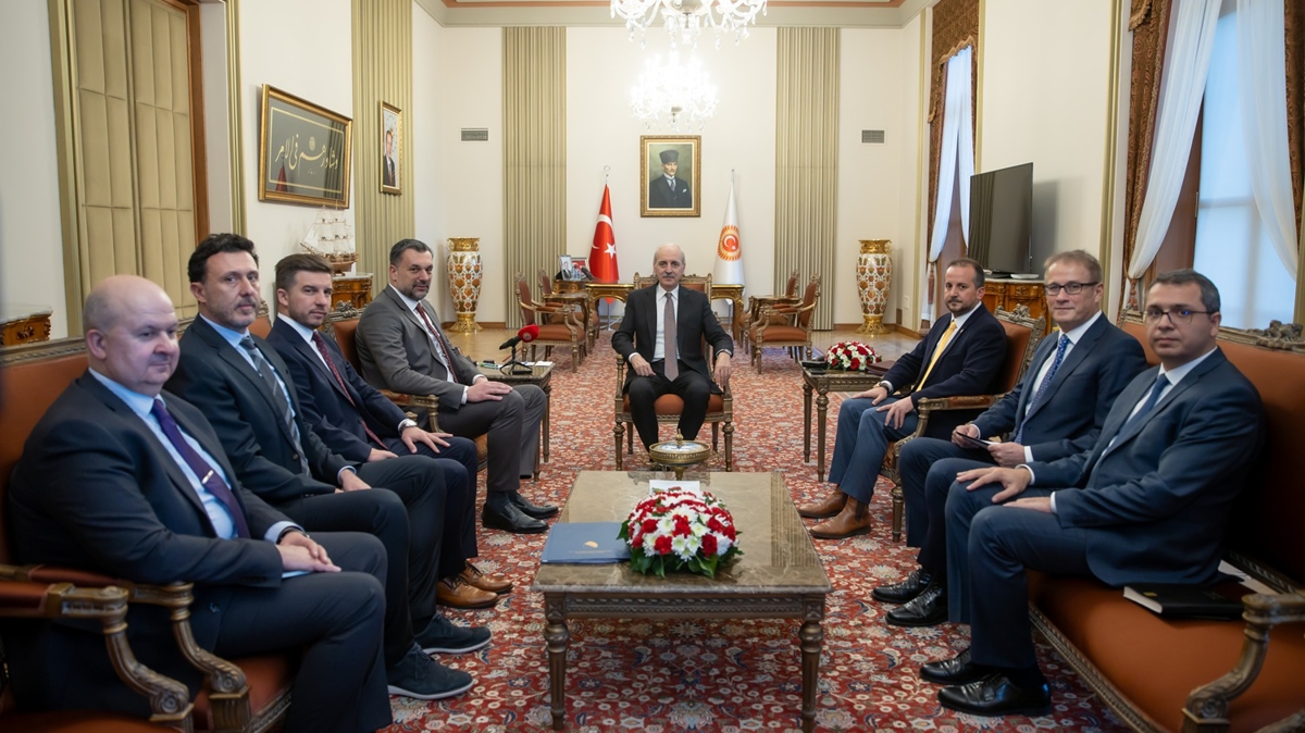 TBMM Bakan Kurtulmu, Konakovi'i kabul etti
