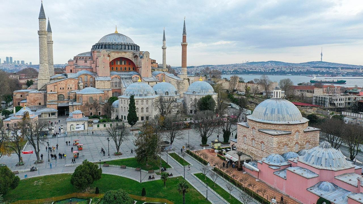 Ayasofya Camii'ne girişler ayrılacak... Vatandaşta büyük sevinç
