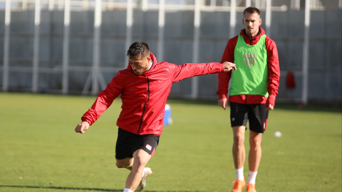 Sivasspor, rakibi Trabzonspor'a hazrlanyor