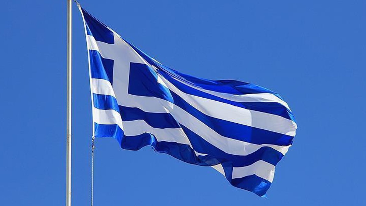Yunanistan'da zeytin hrszlar yakaland 