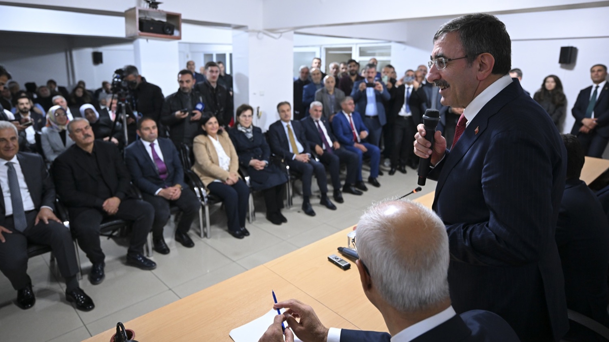 Cumhurbakan Yardmcs Ylmaz tarih verdi: Enflasyon dlerini grmeye balayacaz
