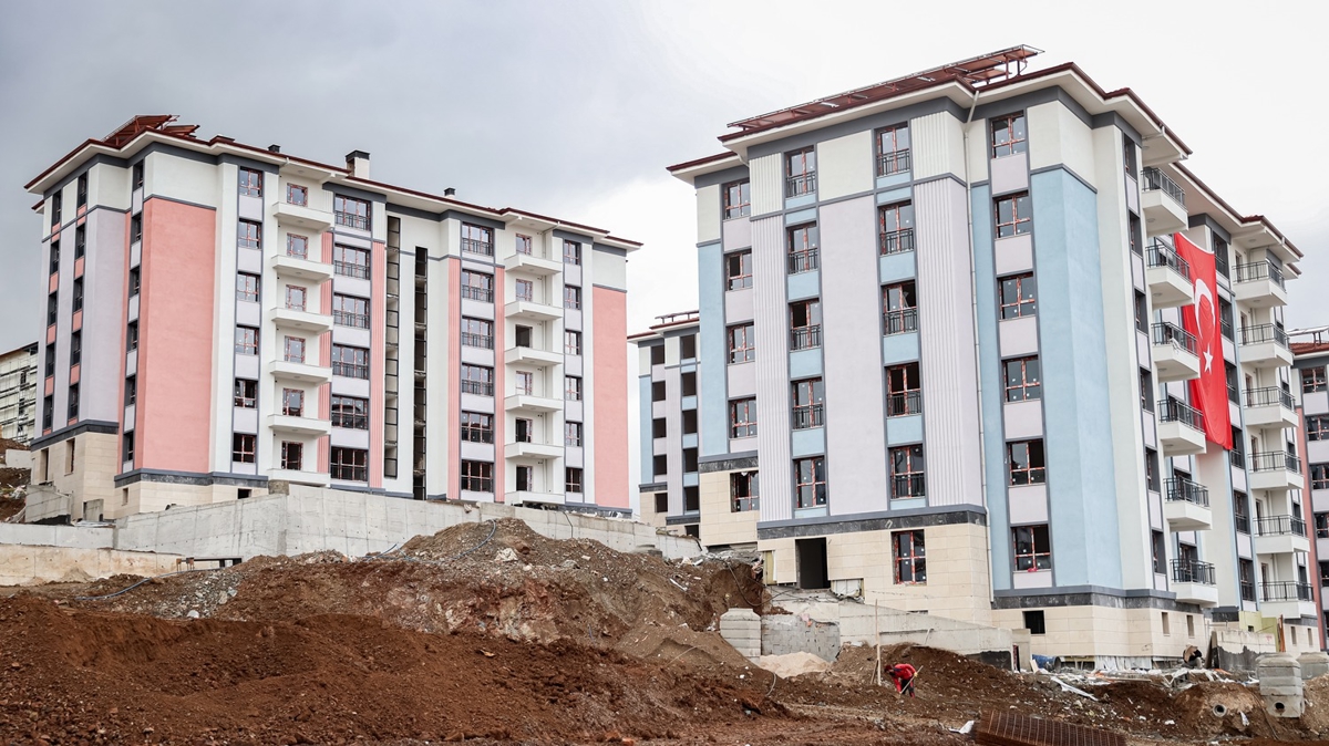 Malatya'da 4 bin 225 afet konutu için teslim tarihi verildi