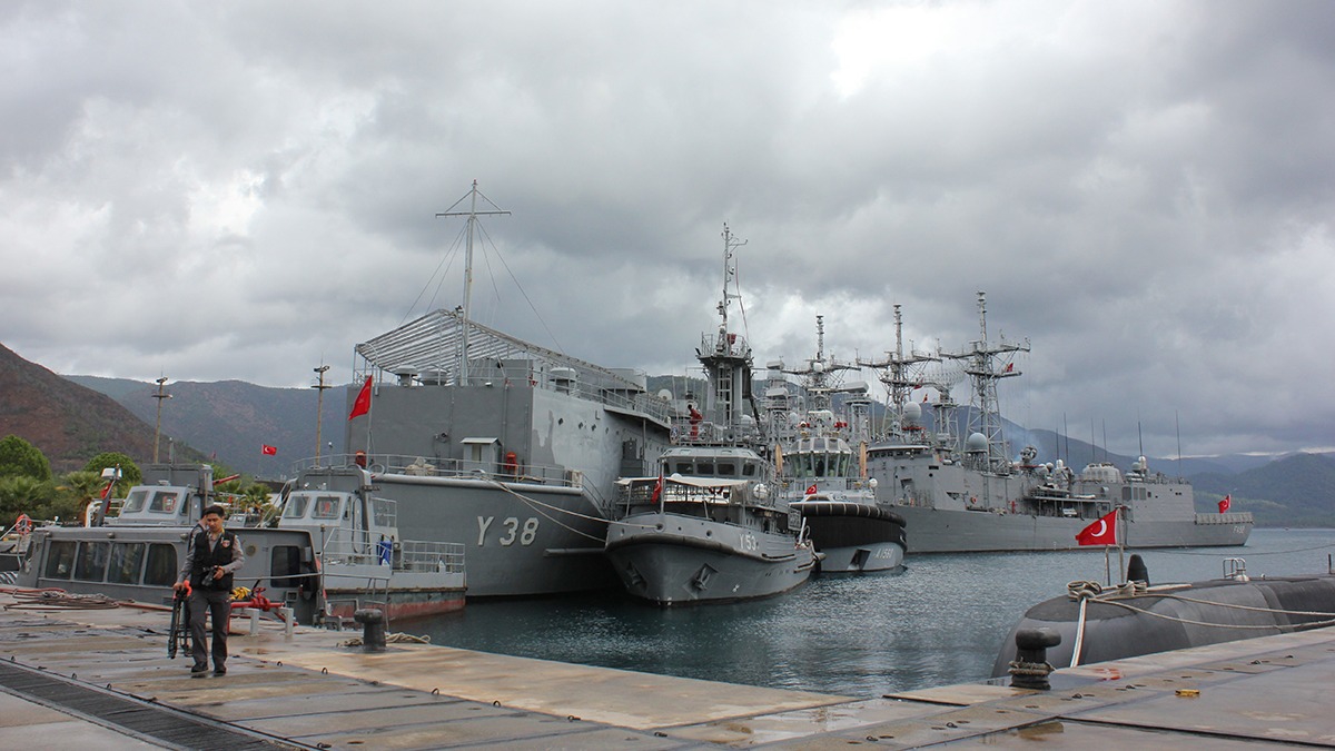 Trkiye'den gvde gsterisi! 9 lke katlyor... TCG Anadolu detay