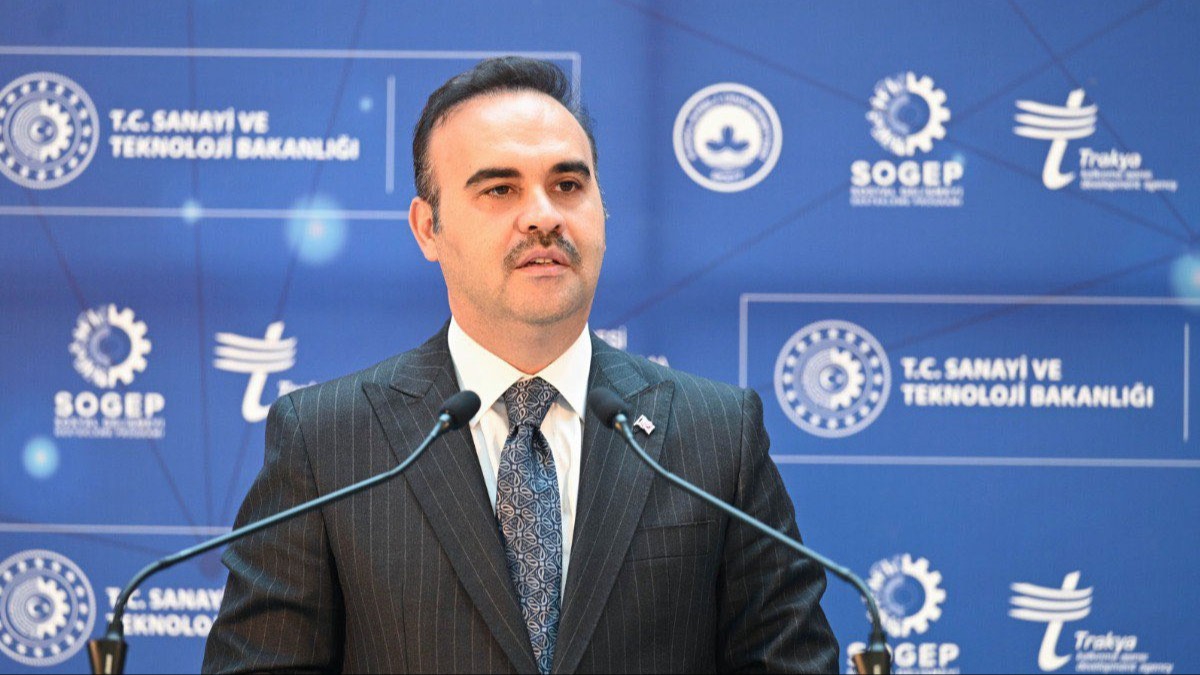 Bakan Kacr: Eyll aynda Sanayi retimi yllk %4 ykseldi