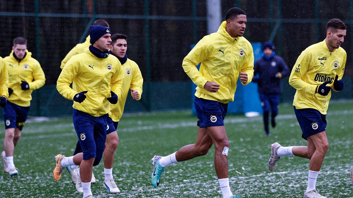 Fenerbahçe'de Fatih Karagümrük maçının hazırlıkları devam ediyor