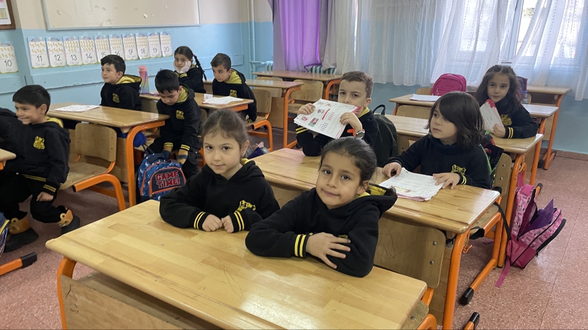 Ara tatil sona erdi, öğrenciler ders başı yaptı