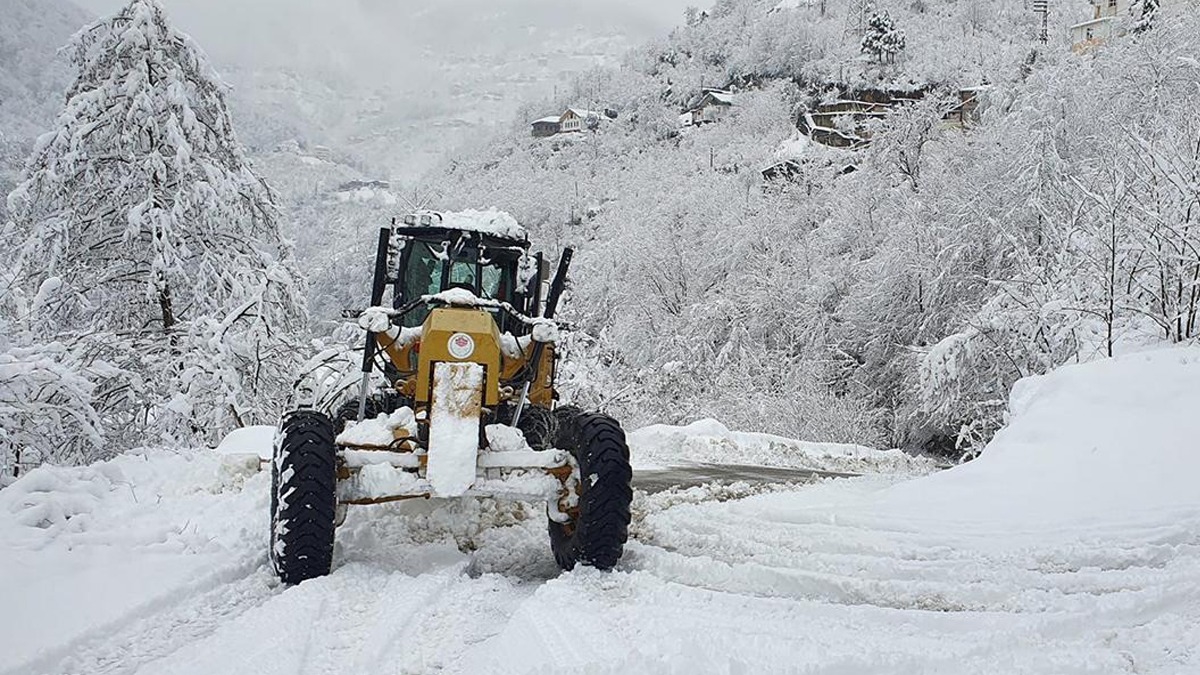 Erzurum, Kars ve Ardahan'daki baz yollar ulama kapatld