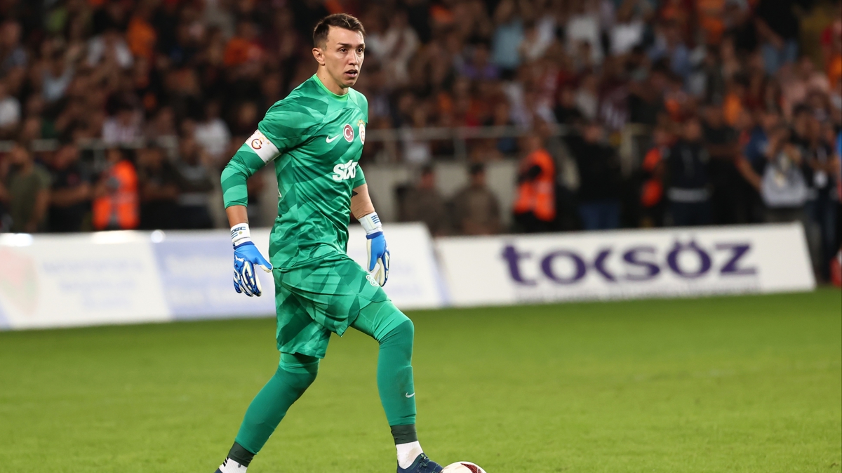 Fernando Muslera'dan sevindiren haber!
