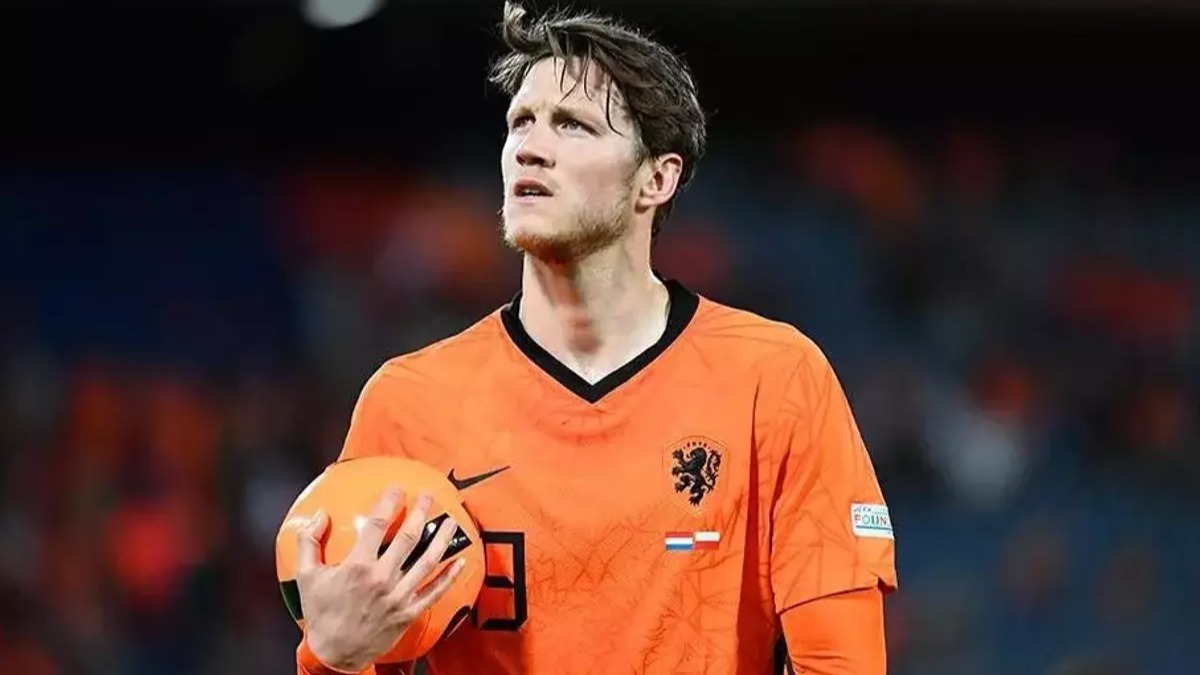 Wout Weghorst'tan harika gol! ManU taraftarı onu geri istedi