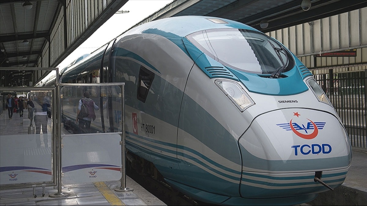 24-30 Kasm haftasnda retmenlere tren biletlerinde yzde 50 indirim