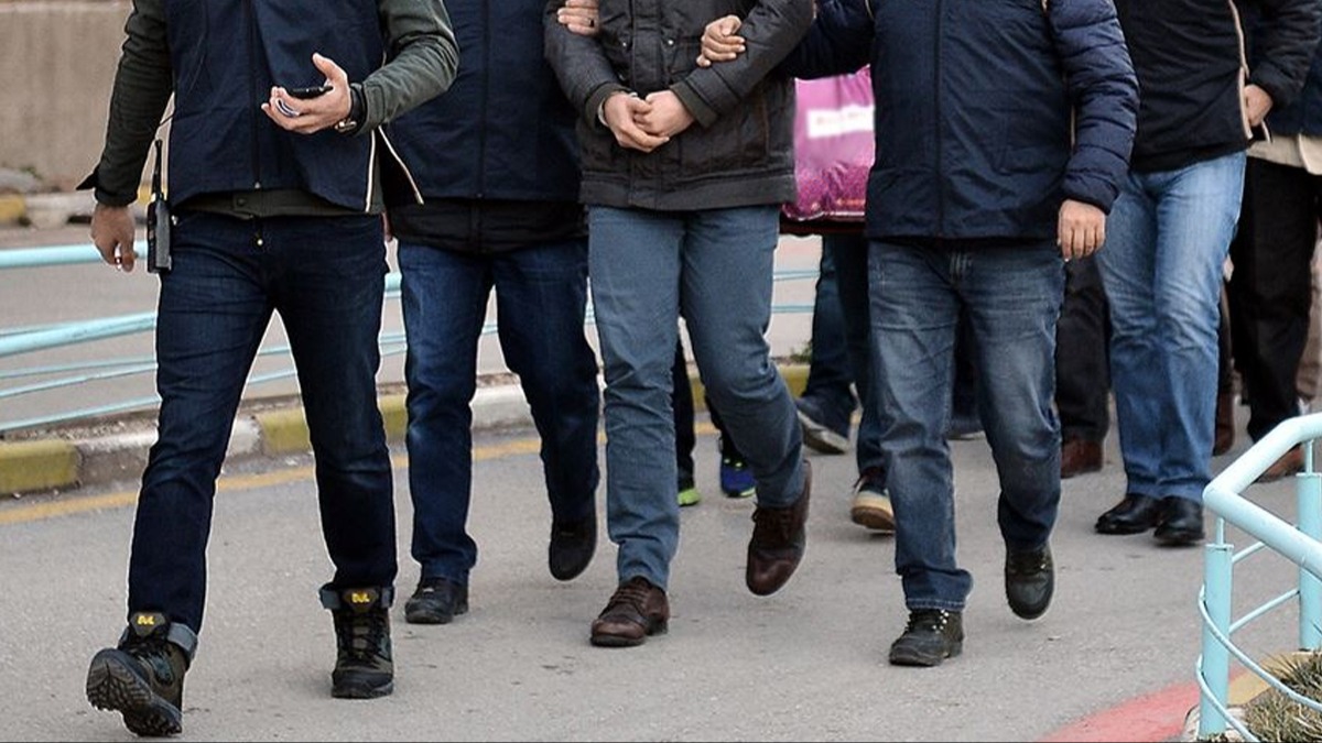 Ankara merkezli 3 ilde FETÖ operasyonu
