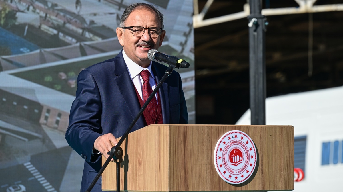 Bakan Özhaseki: 2000'den önce yapılmış olan ne kadar elimizde yapı stokumuz varsa gözden geçirmeliyiz