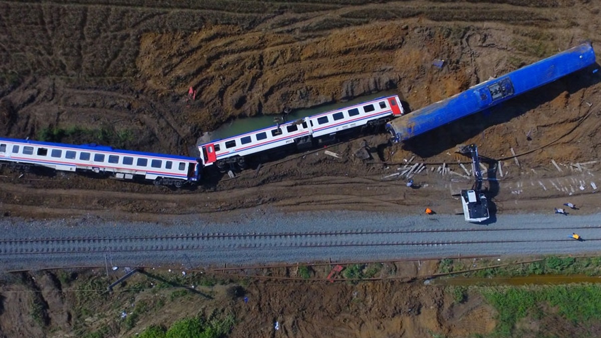 25 kiinin lmne sebep olmutu... orlu'daki tren kazasna ilikin davada yeni gelime 