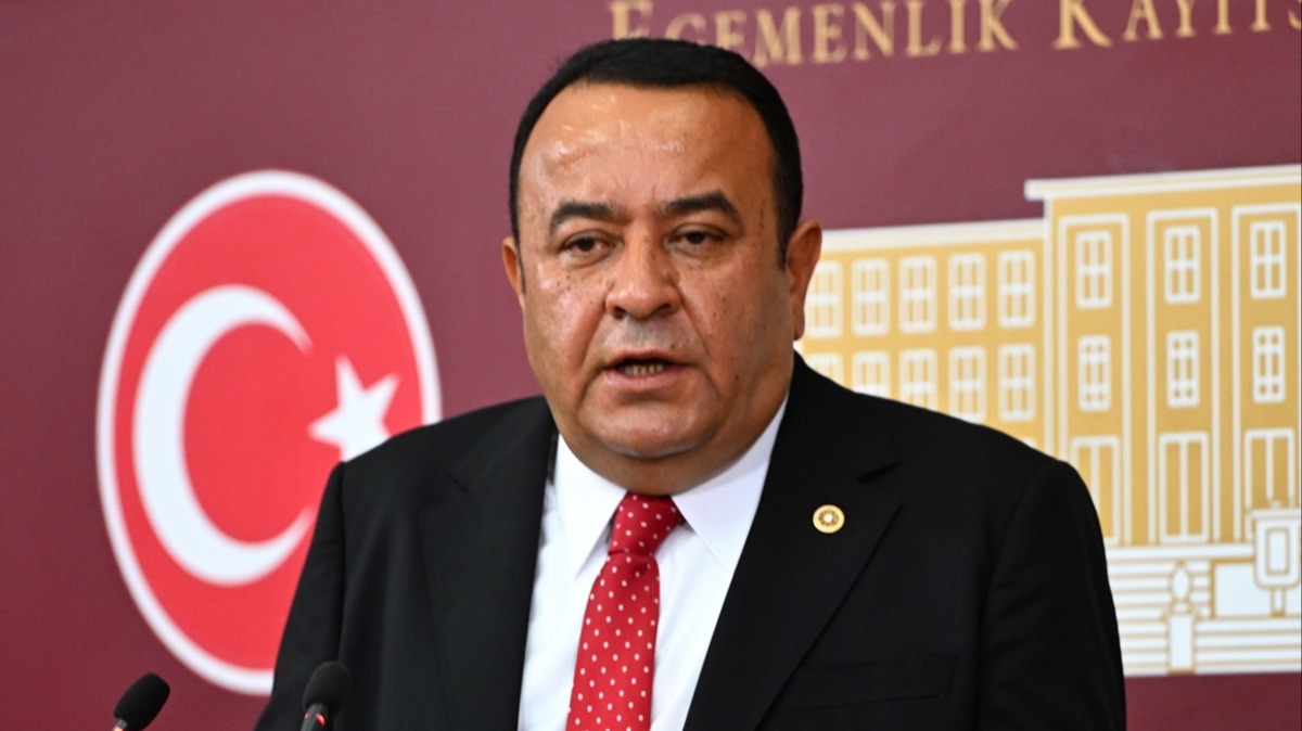 Y Parti'den istifa eden Beker'den ''FET taktii'' itiraf! Akener'in yanndakileri iaret etti