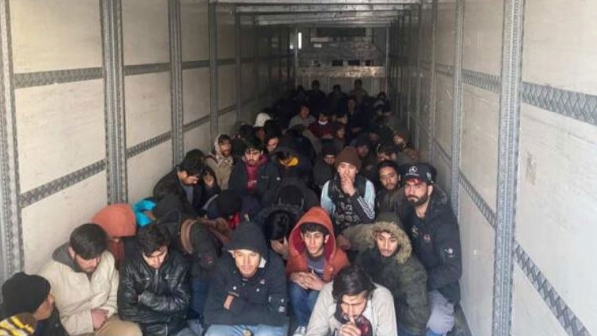 Bitlis'te jandarma 50 dzensiz gmen yakalad