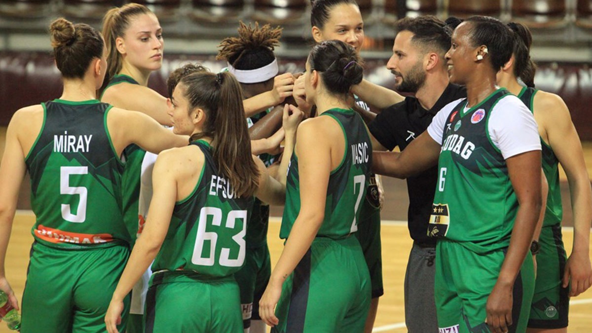Bursa Uluda Basketbol evinde farkl galip!