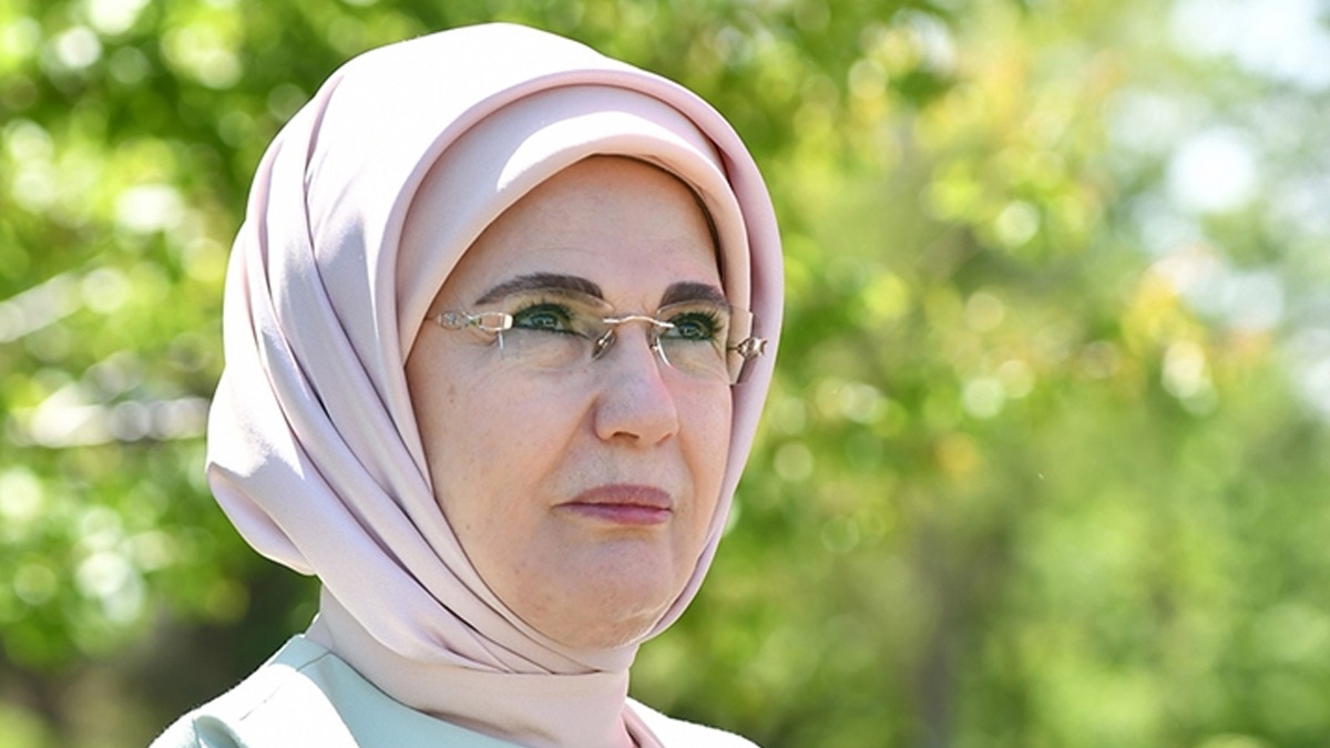 Emine Erdoan'dan 24 Kasm retmenler Gn mesaj