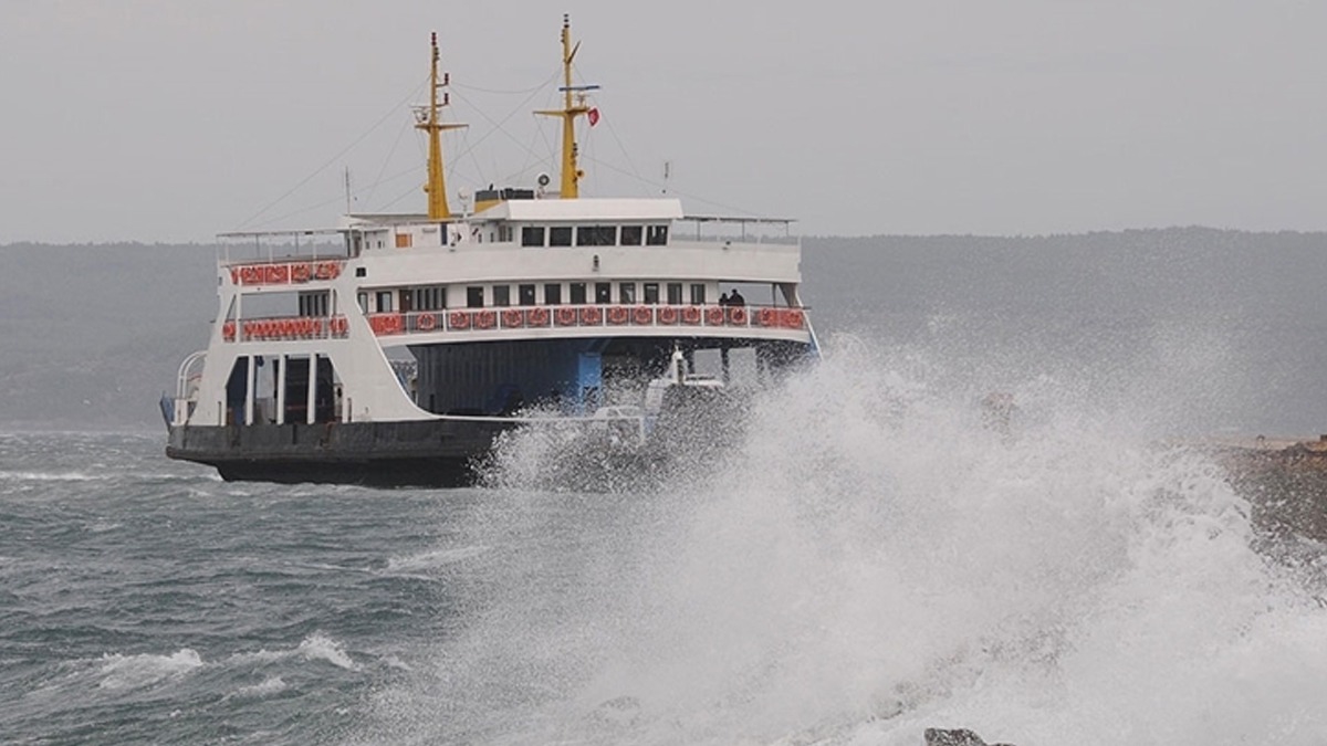 Frtna ulam vurdu! Feribot seferleri iptal edildi 