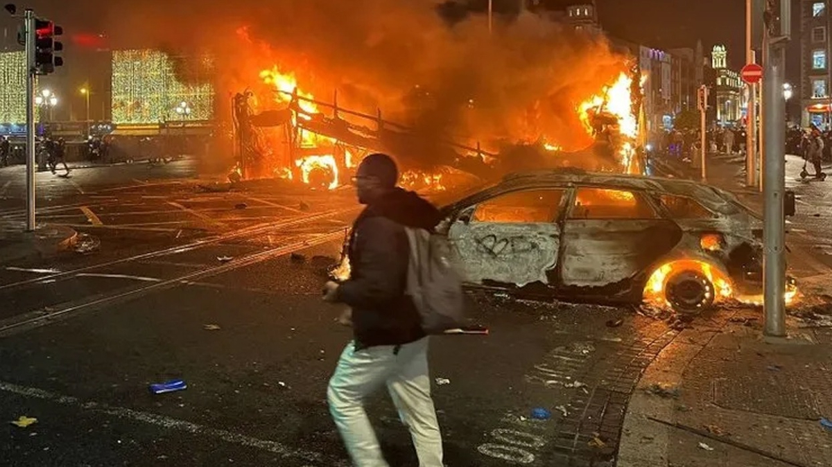 rlanda'da bakl saldr krizi! Sokaklar sava alanna dnd