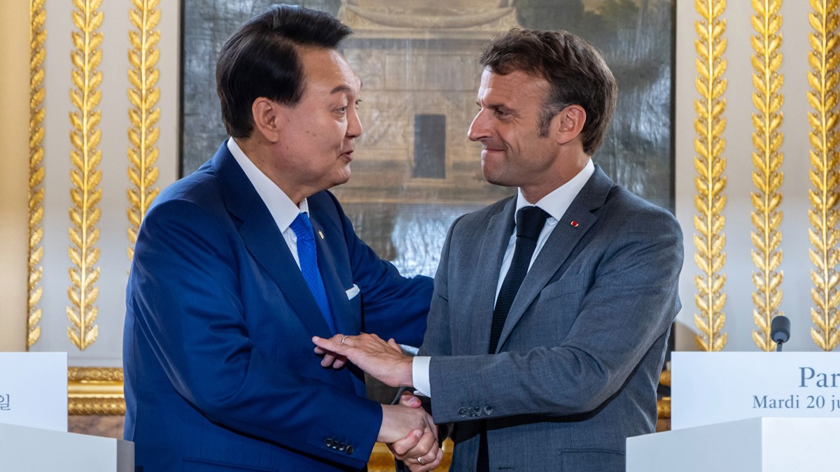 Macron, Güney Kore Devlet Başkanı Yoon ile görüştü 
