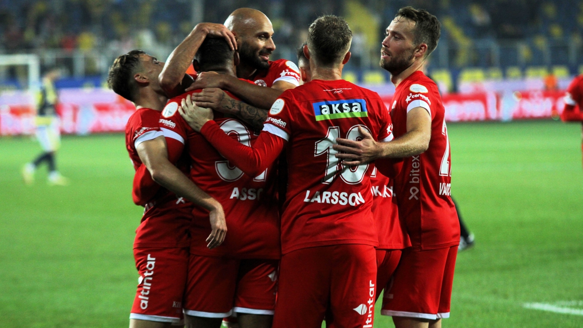 Antalyaspor'da hedef belirlendi! Ligi ilk 6'da bitirmek