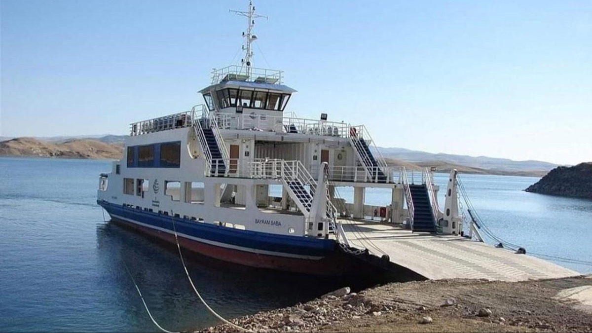 emigezek feribot seferleri frtna nedeniyle durduruldu 