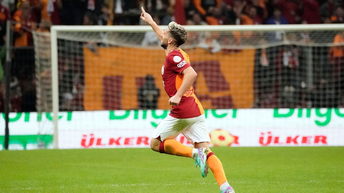 Dries Mertens lkesi Belika'da gndem oldu